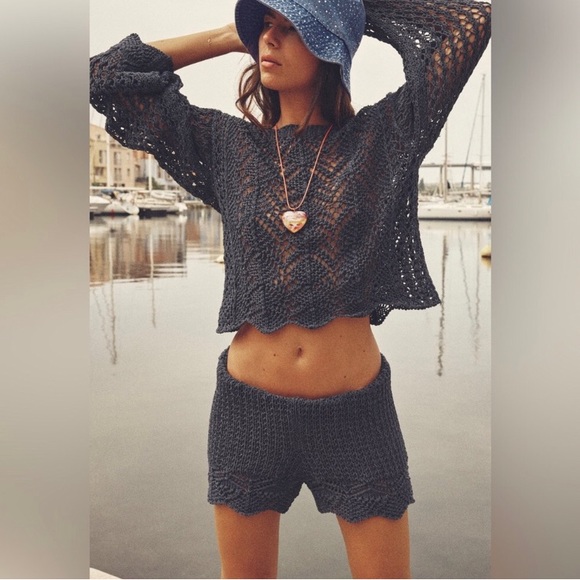 ❤️❤️Zara Heart Resin Necklace❤️❤️ - Picture 4 of 6